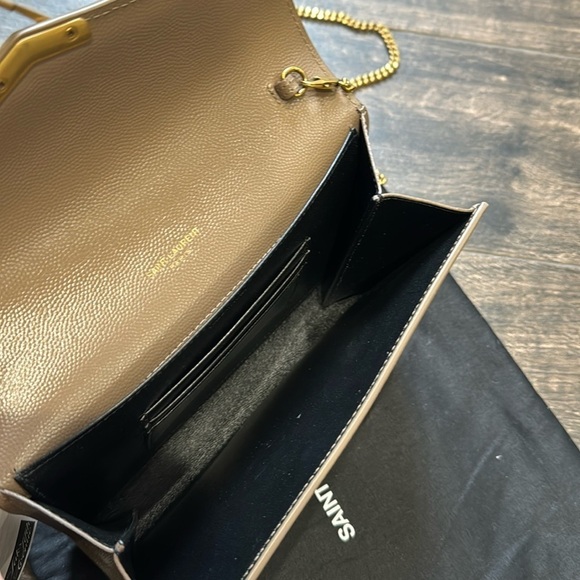 SAINT LAURENT
cassandra chain wallet in grain de poudre embossed leather NWT - Picture 7 of 8